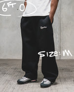TAG BAGGY JOGGERS [630GSM]